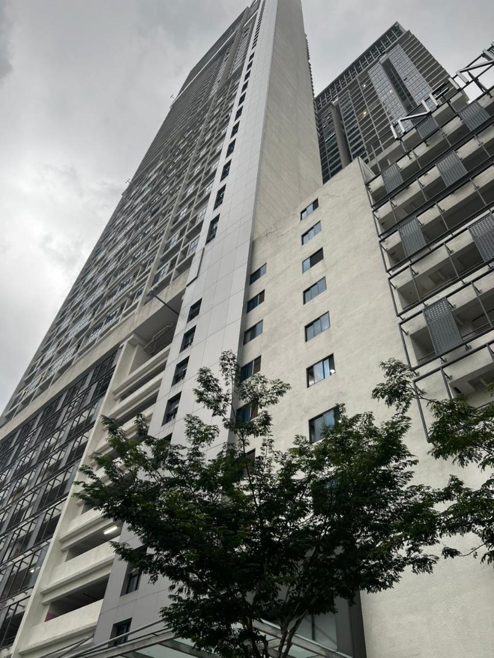 쿠알라룸푸르 The Colony Klcc View By Nzv 아파트 객실 사진